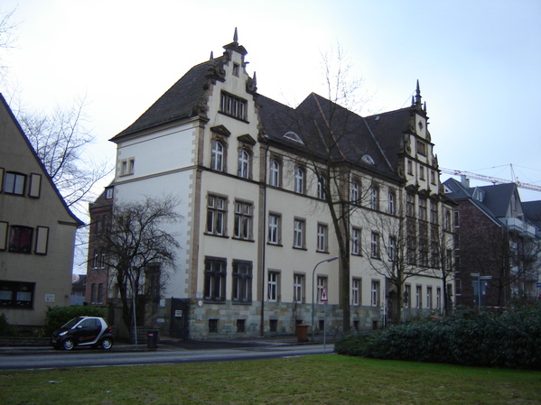 Hauptgebäude